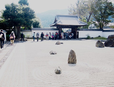 天龍寺別院臨川寺の庭園