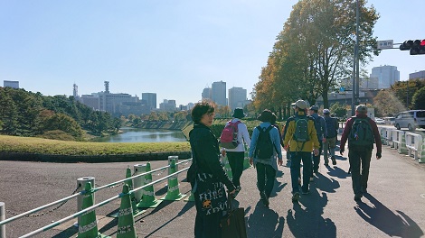 快晴で絶好のウオーキング日和