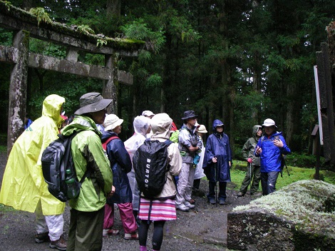 午前中はあいにく小雨でしたが、皆様準備よく、合羽を着用